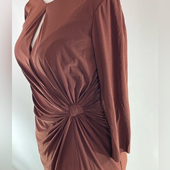 Ieena for Mac Duggal Keyhole Draped Gown, 8 (flaw) - Picture 12 of 12